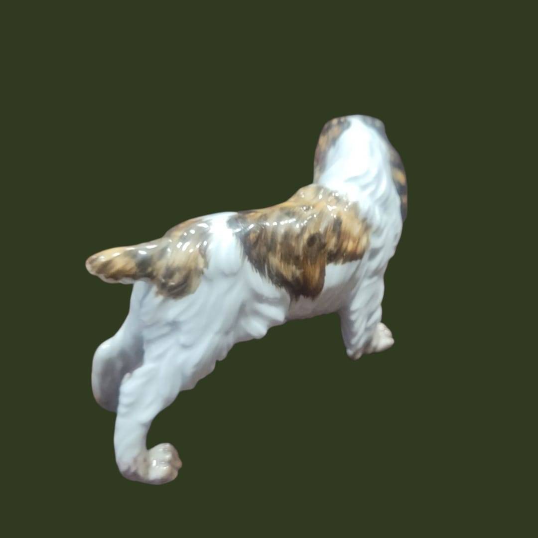 Perro de porcelana Martinu años 70, esmaltado y realista - Cositas Antiguas – La Guadaña, Anticuarios Online en Jerez , vender antigüedades, muebles antiguos