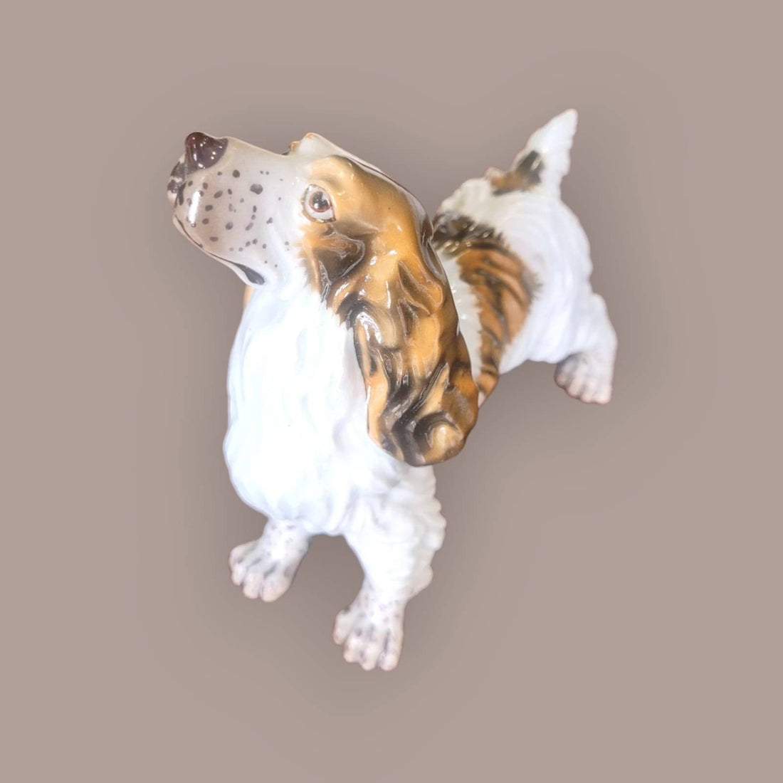 Perro porcelana marca C Martinu años 70 pieza vintage única - Cositas Antiguas – La Guadaña, Anticuarios Online en Jerez , vender antigüedades, muebles antiguos