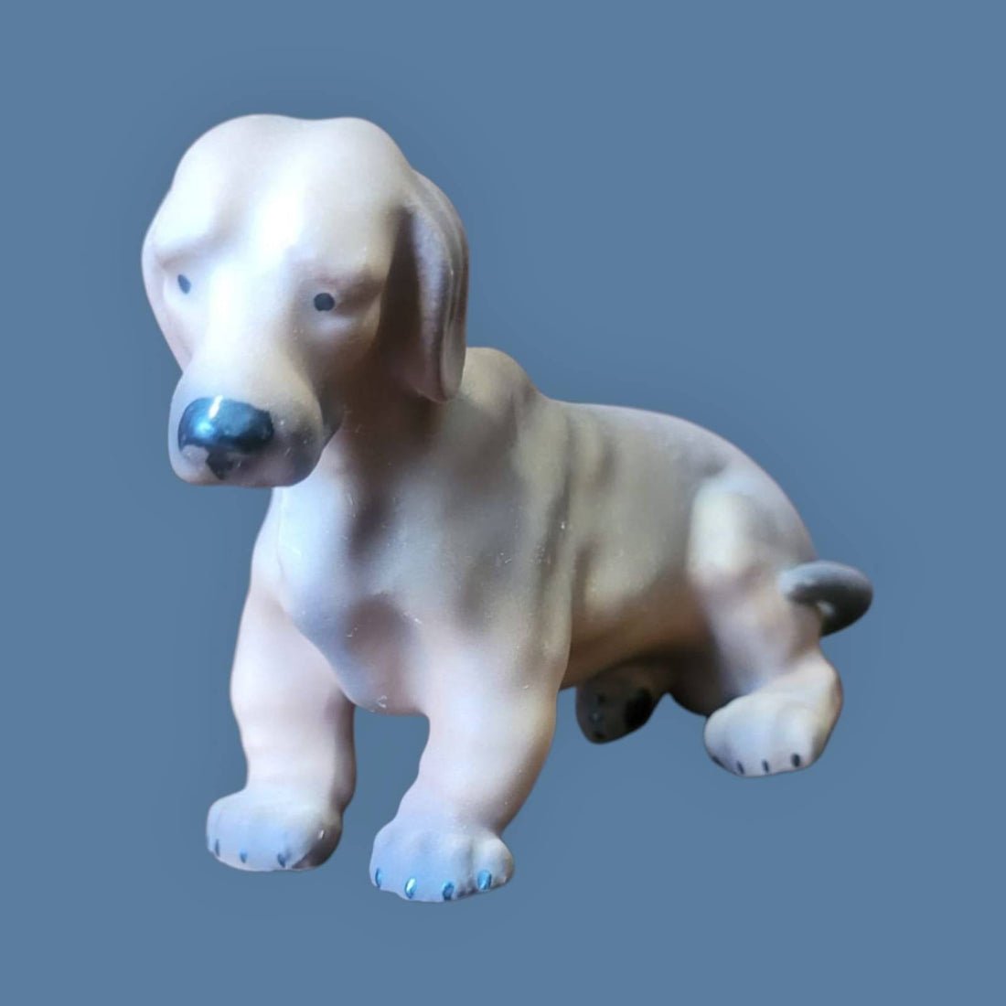 Perro salchicha biscuit trébol porcelana alemana años 50 - Cositas Antiguas – La Guadaña, Anticuarios Online en Jerez , vender antigüedades, muebles antiguos