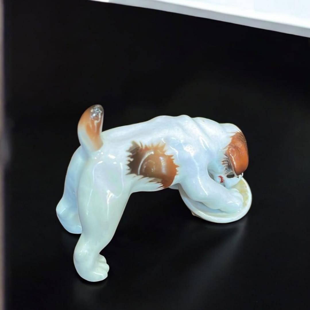 Perro de porcelana alemana beagle cachorro años 50 Limbach - Cositas Antiguas – La Guadaña, Anticuarios Online en Jerez , vender antigüedades, muebles antiguos