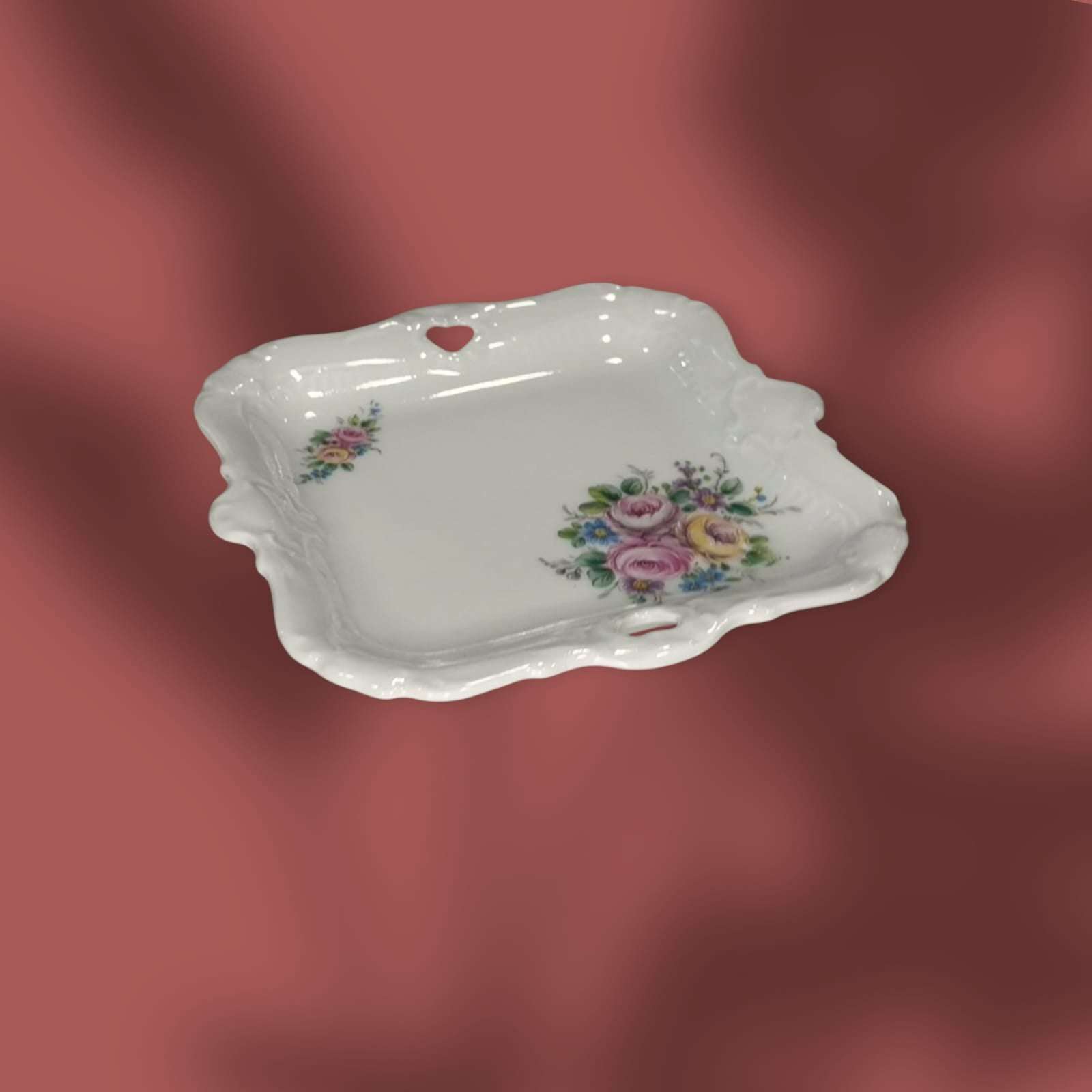 Pareja de bandejitas de porcelana Victoria – Elegancia - Cositas Antiguas – La Guadaña, Anticuarios Online en Jerez , vender antigüedades, muebles antiguos
