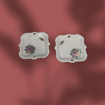 Pareja de bandejitas de porcelana Victoria – Elegancia - Cositas Antiguas – La Guadaña, Anticuarios Online en Jerez , vender antigüedades, muebles antiguos