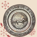 Plato decorativo antiguo de metal plateado con relieve - Cositas Antiguas – La Guadaña, Anticuarios Online en Jerez , vender antigüedades, muebles antiguos