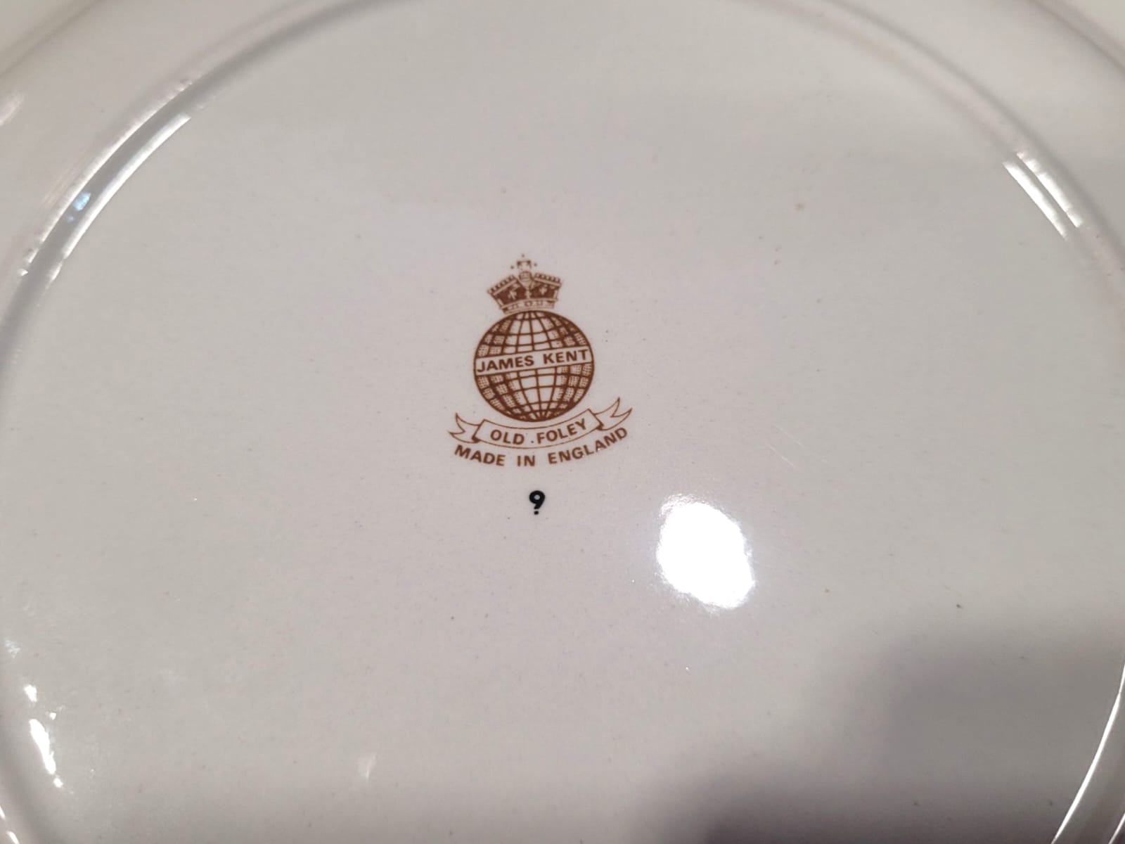 Plato de porcelana inglesa James Kent, Old Foley, Decoración - Cositas Antiguas – La Guadaña, Anticuarios Online en Jerez , vender antigüedades, muebles antiguos