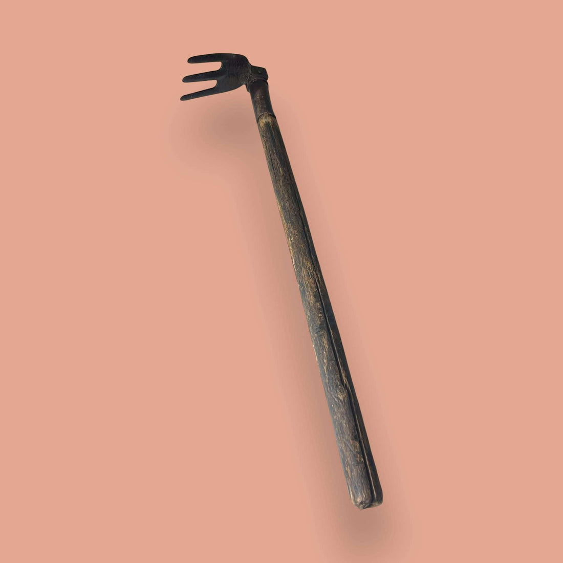 Rastrillo antiguo de hierro forjado con mango de madera - Cositas Antiguas – La Guadaña, Anticuarios Online en Jerez , vender antigüedades, muebles antiguos