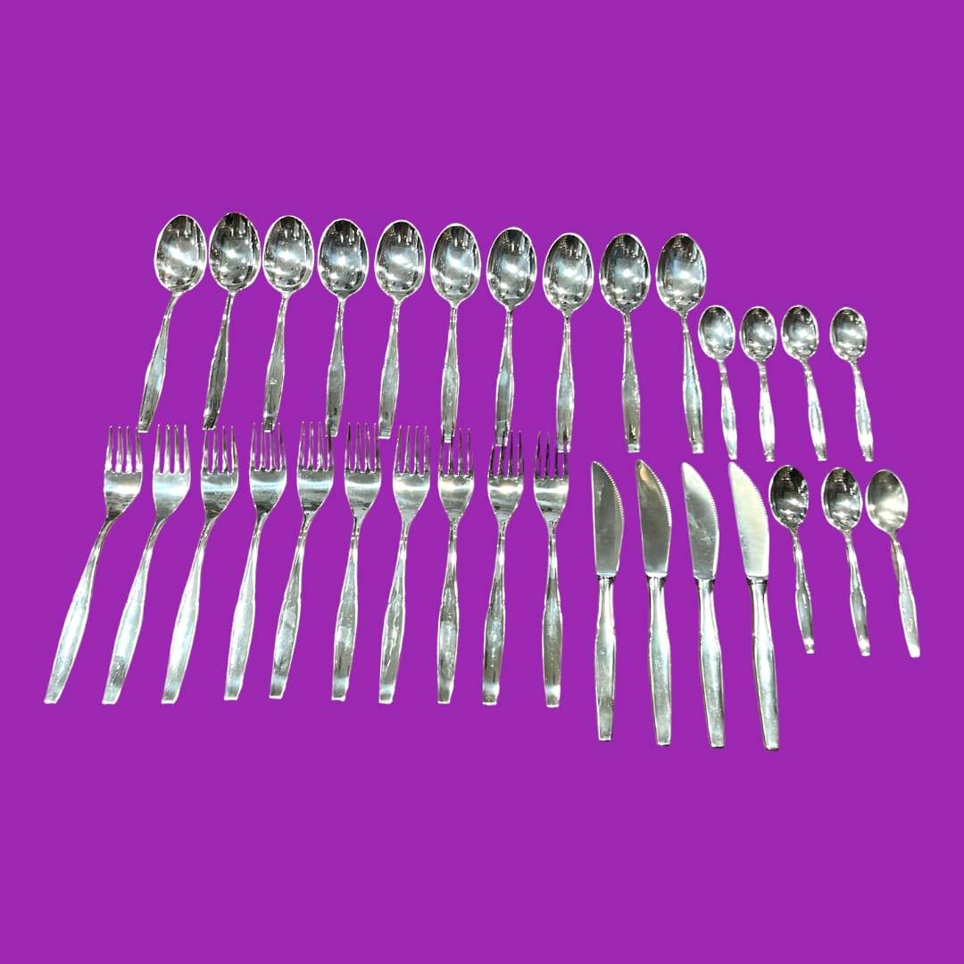 Restos de cubertería de metal plateado en venta exclusiva - Cositas Antiguas – La Guadaña, Anticuarios Online en Jerez , vender antigüedades, muebles antiguos
