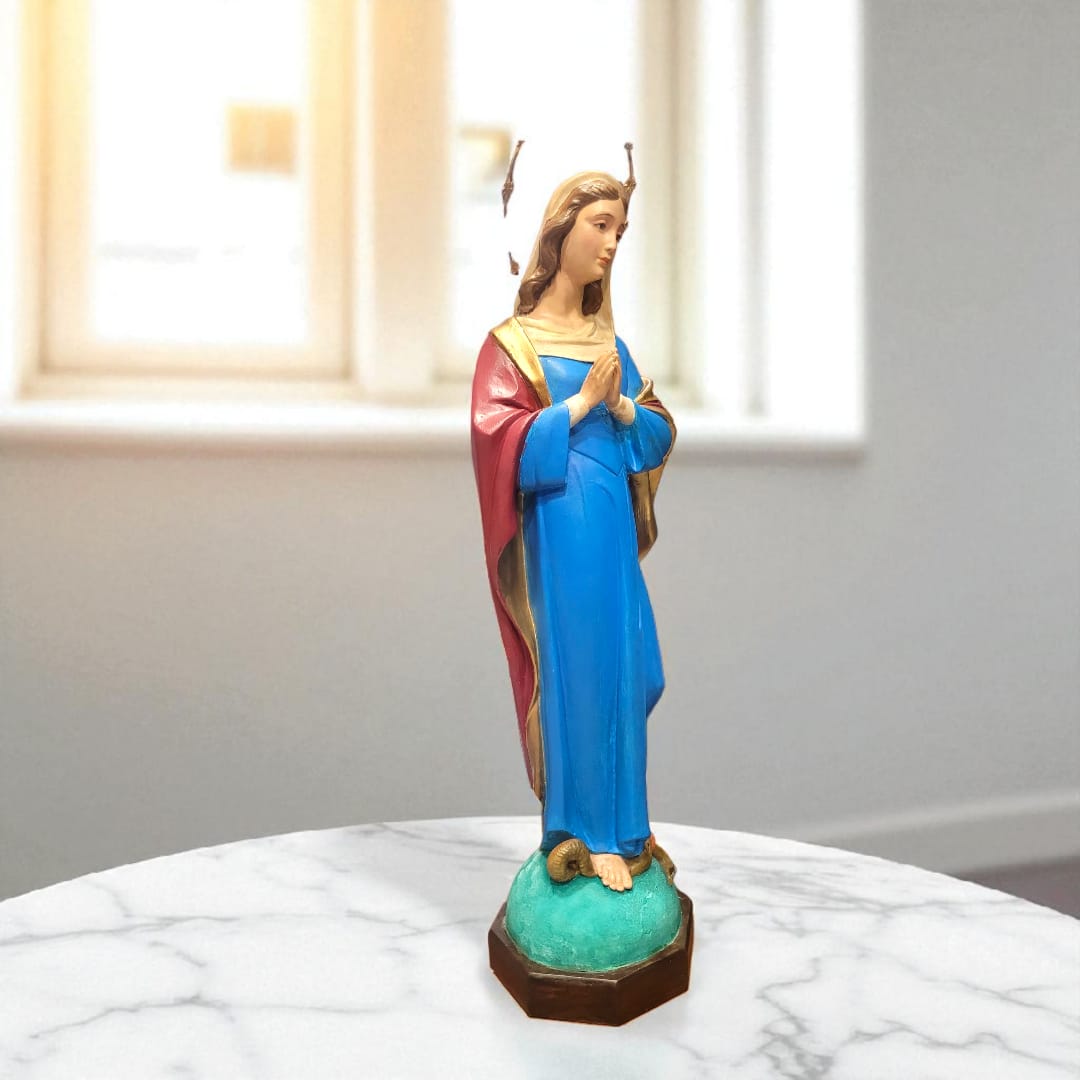 Inmaculada Concepción de Olot – Devoción y belleza única - Cositas Antiguas – La Guadaña, Anticuarios Online en Jerez , vender antigüedades, muebles antiguos