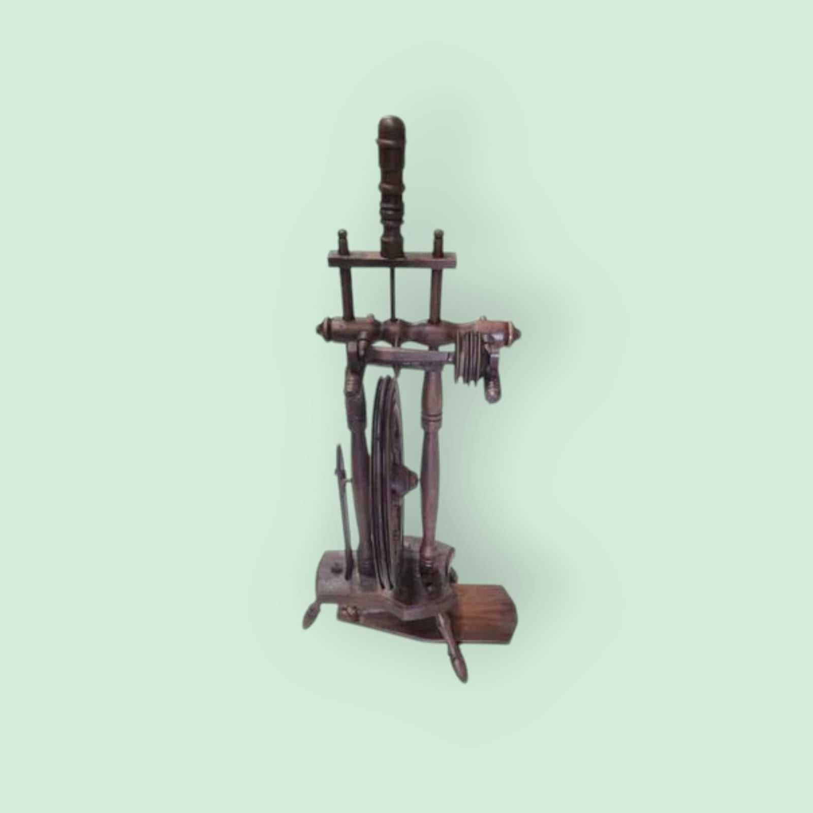 Rueca de madera antigua tratada para decoración - Cositas Antiguas – La Guadaña, Anticuarios Online en Jerez , vender antigüedades, muebles antiguos