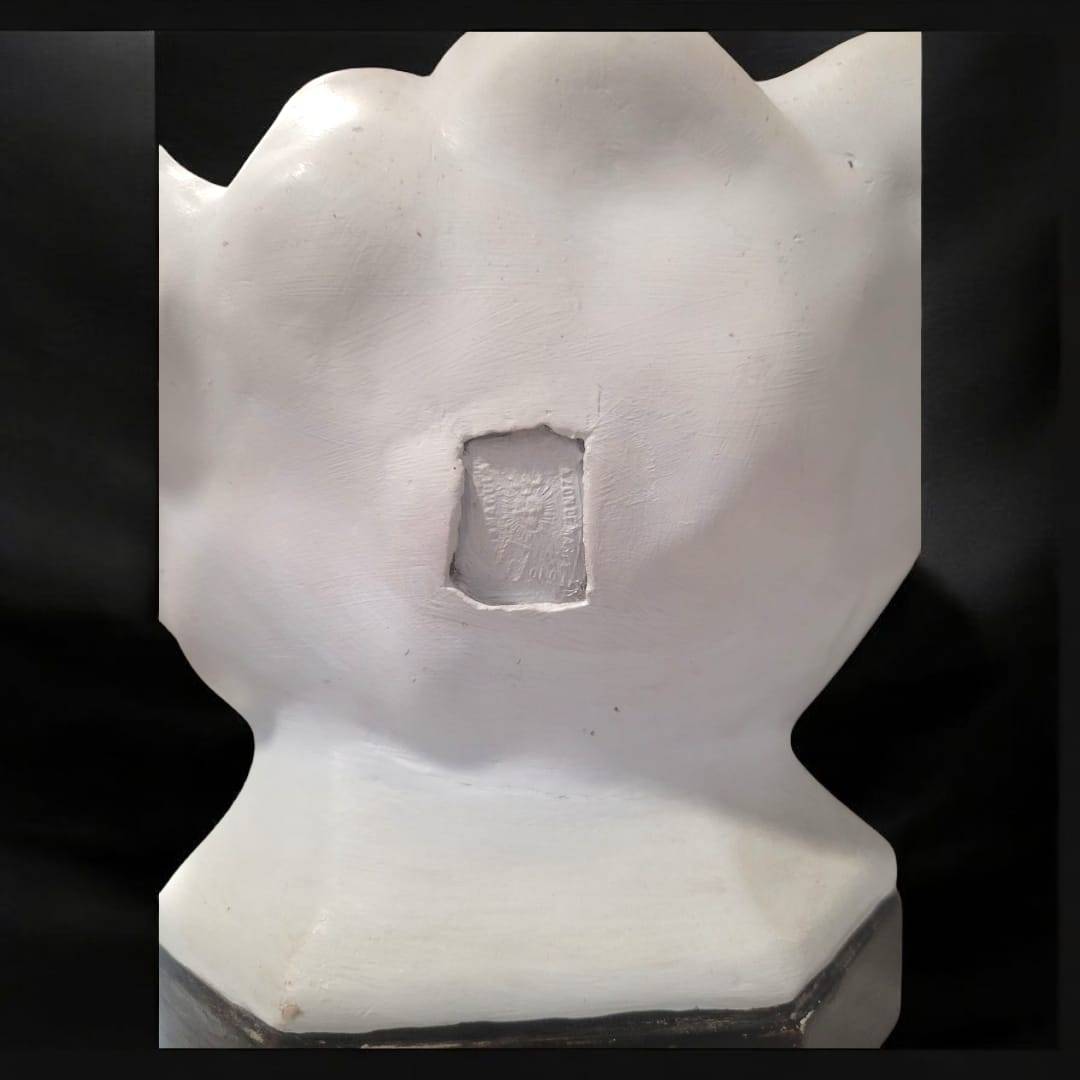 Figura Sagrado Corazón de Jesús majestuosa y religiosa - Cositas Antiguas – La Guadaña, Anticuarios Online en Jerez , vender antigüedades, muebles antiguos