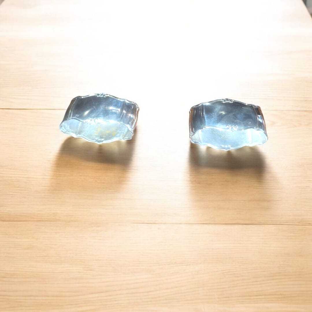 Servilleteros de metal plateado con diseño elegante - Cositas Antiguas – La Guadaña, Anticuarios Online en Jerez , vender antigüedades, muebles antiguos