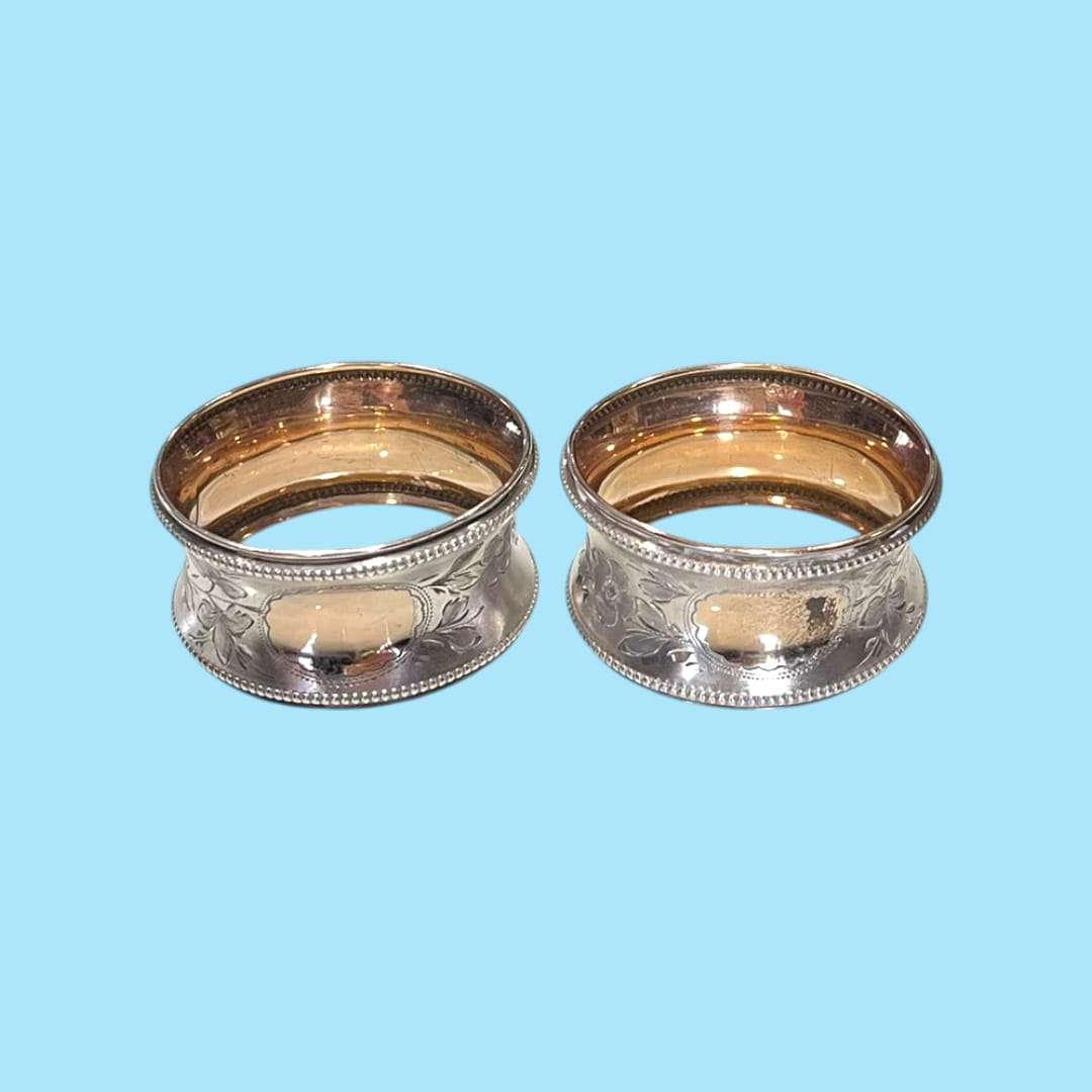 Pareja de servilleteros de metal plateado | Elegancia única - Cositas Antiguas – La Guadaña, Anticuarios Online en Jerez , vender antigüedades, muebles antiguos