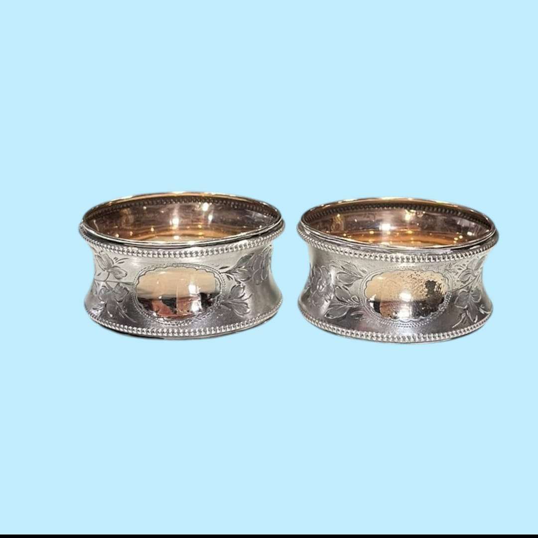 Pareja de servilleteros de metal plateado | Elegancia única - Cositas Antiguas – La Guadaña, Anticuarios Online en Jerez , vender antigüedades, muebles antiguos