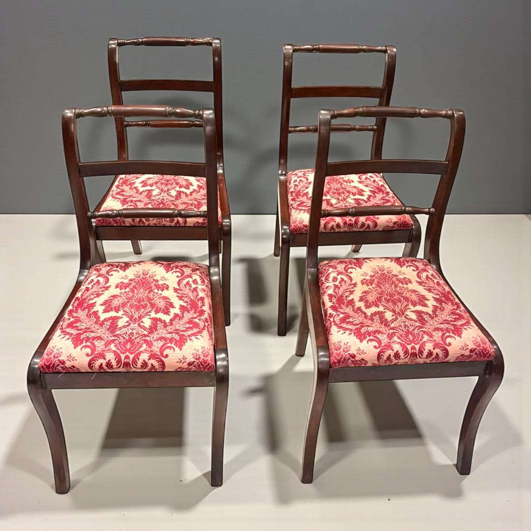 Lote de 4 Sillas de caoba tapizadas antiguas elegantes - Cositas Antiguas – La Guadaña, Anticuarios Online en Jerez , vender antigüedades, muebles antiguos