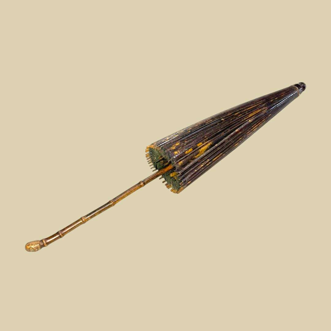 Sombrilla tradicional china antigua | Elegancia y colección - Cositas Antiguas – La Guadaña, Anticuarios Online en Jerez , vender antigüedades, muebles antiguos