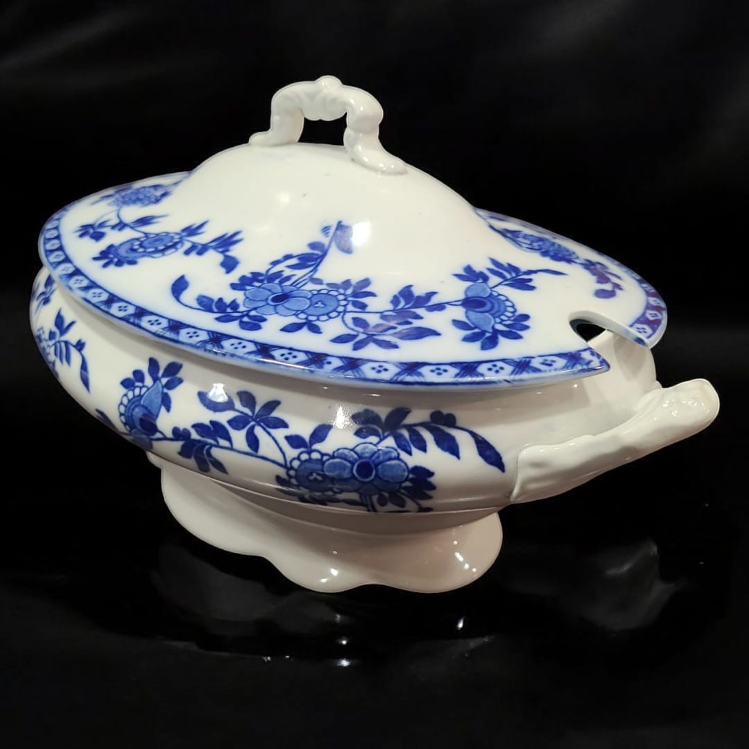 Sopera en Porcelana esmaltada - Detalle Sevillano - Cositas Antiguas – La Guadaña, Anticuarios Online en Jerez , vender antigüedades, muebles antiguos