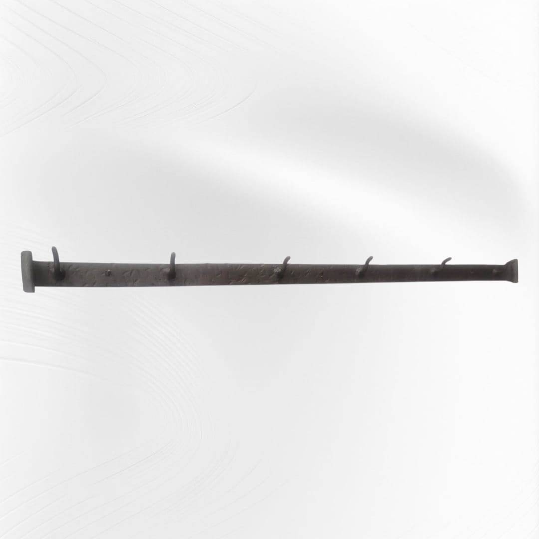 Soporte de forja antigua para colgar utensilios o decoración - Cositas Antiguas – La Guadaña, Anticuarios Online en Jerez , vender antigüedades, muebles antiguos