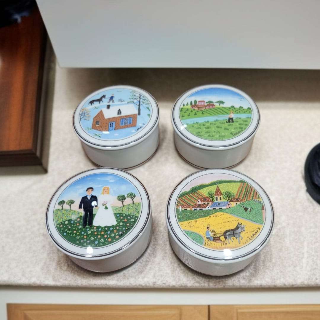 Juego de cajitas de porcelana Design Naïf único - Cositas Antiguas – La Guadaña, Anticuarios Online en Jerez , vender antigüedades, muebles antiguos