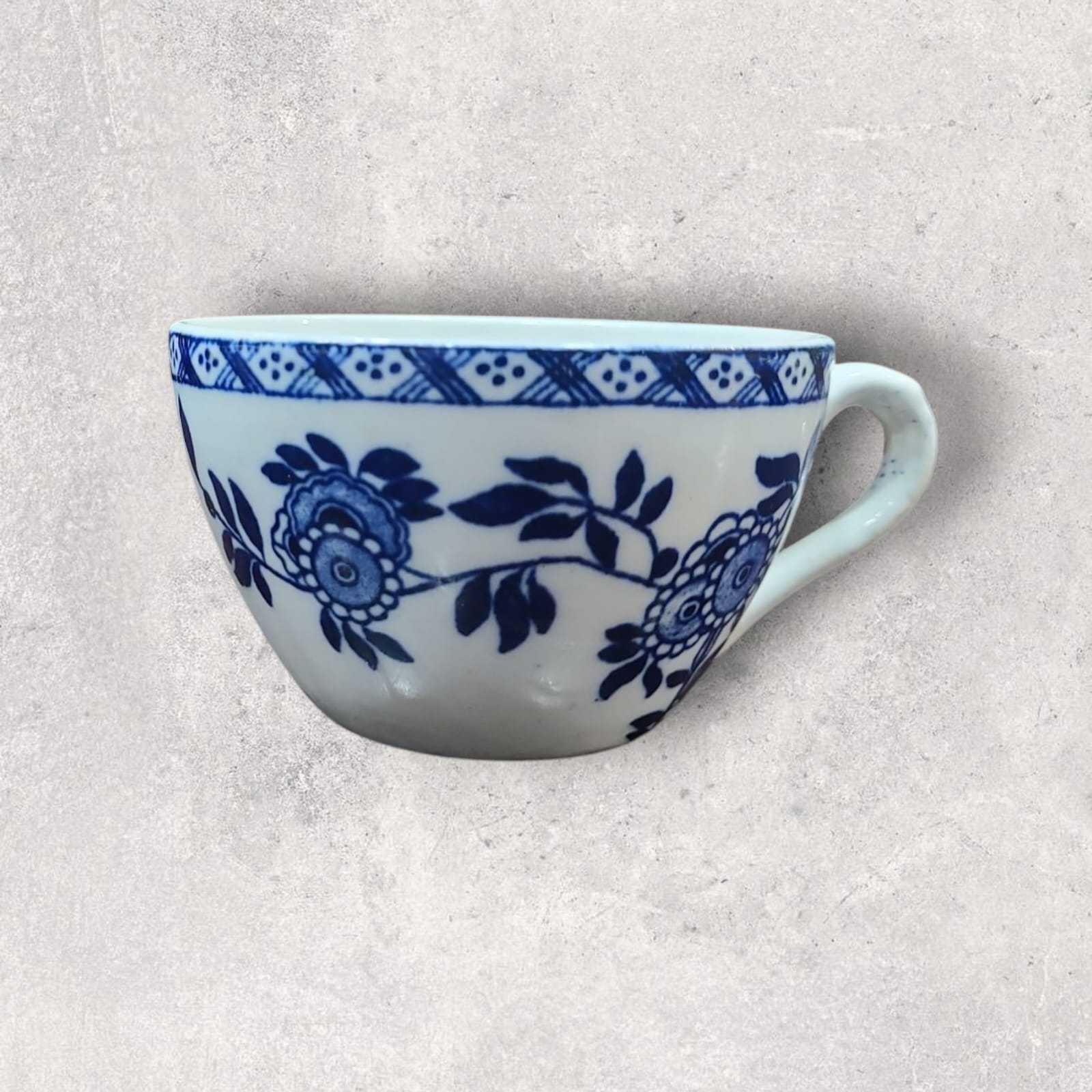 Juego de 3 tazas | India de San Juan de Aznalfarache - Cositas Antiguas – La Guadaña, Anticuarios Online en Jerez , vender antigüedades, muebles antiguos