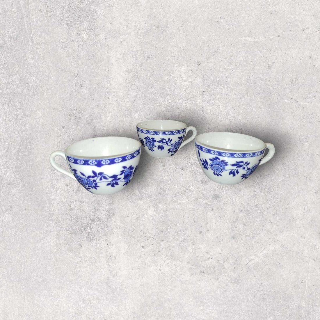 Juego de 3 tazas | India de San Juan de Aznalfarache - Cositas Antiguas – La Guadaña, Anticuarios Online en Jerez , vender antigüedades, muebles antiguos