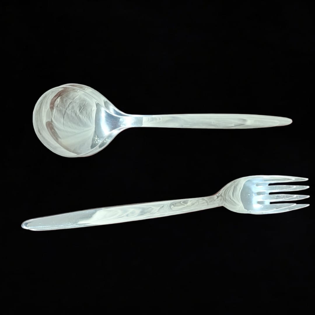 Juego de cuchara y tenedor para ensalada en metal plateado - Cositas Antiguas – La Guadaña, Anticuarios Online en Jerez , vender antigüedades, muebles antiguos