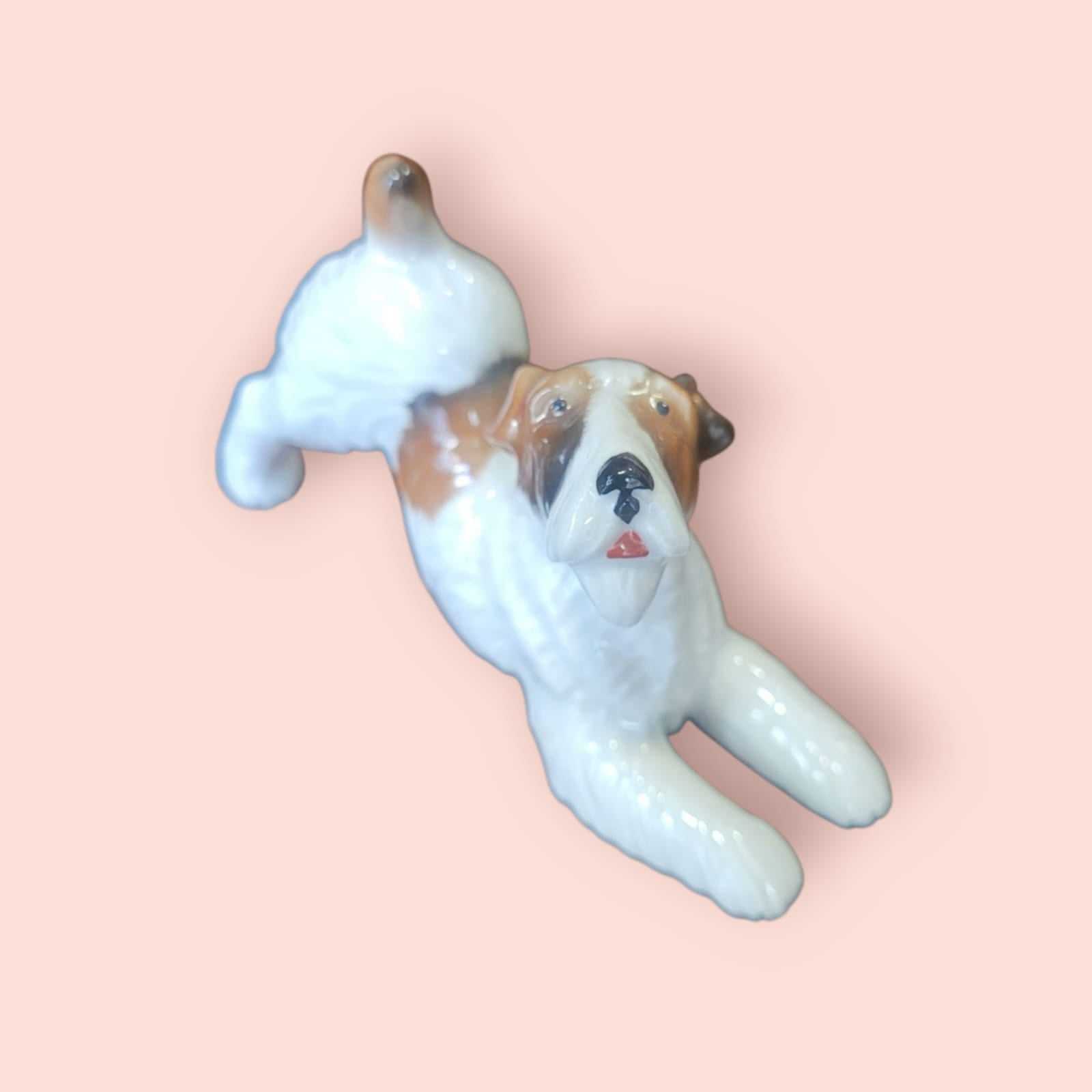 Figura de perro FOX TERRIER – Porcelana Alemana años 50 - Cositas Antiguas – La Guadaña, Anticuarios Online en Jerez , vender antigüedades, muebles antiguos