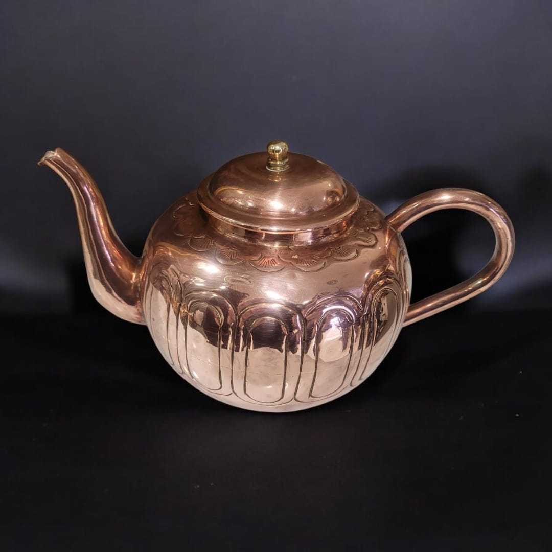 Tetera de Cobre Antibacteriana – Un clásico con elegancia - Cositas Antiguas – La Guadaña, Anticuarios Online en Jerez , vender antigüedades, muebles antiguos