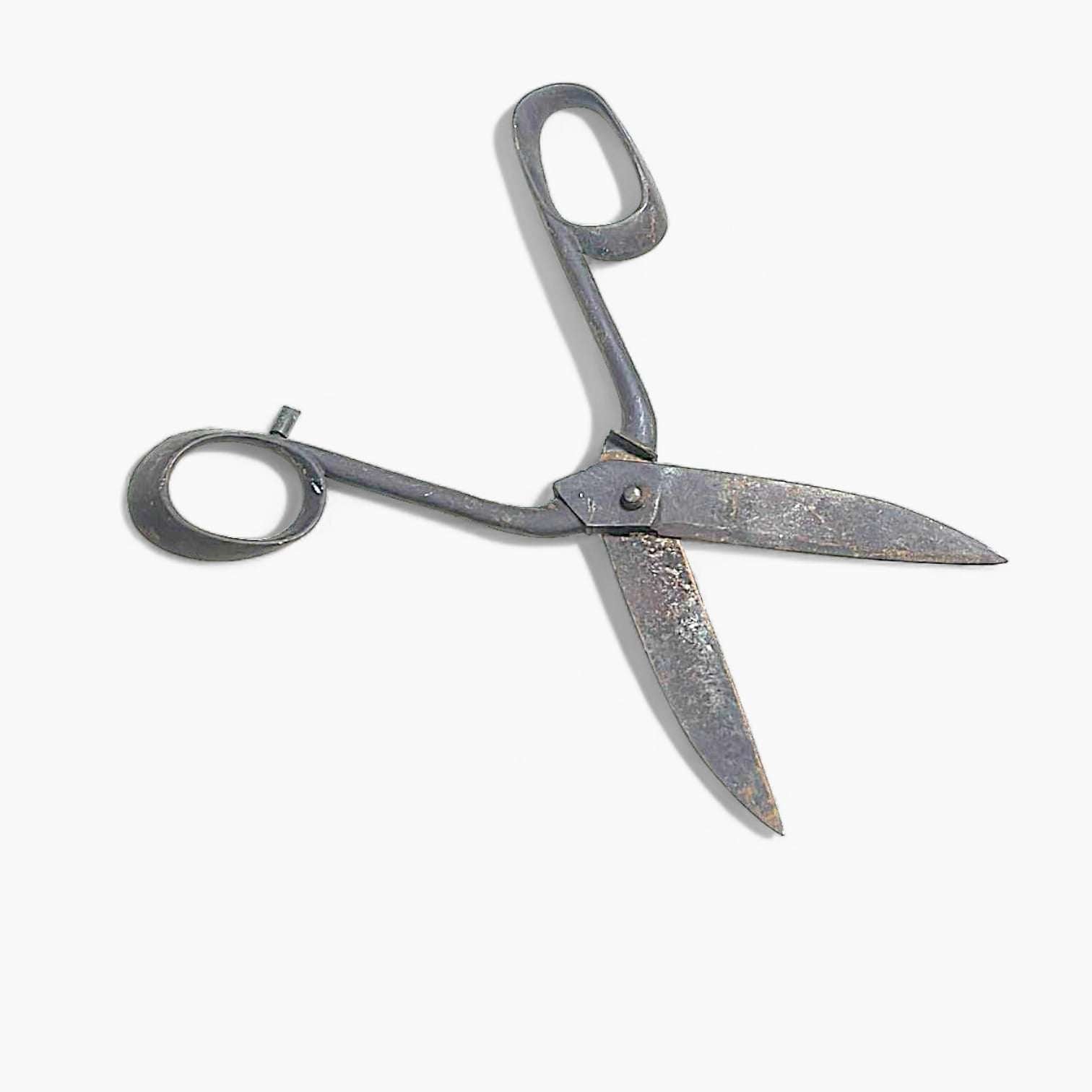 Tijeras antiguas de sastre de acero forjado - Cositas Antiguas – La Guadaña, Anticuarios Online en Jerez , vender antigüedades, muebles antiguos