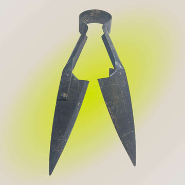 Tijera de esquilar antigua – herramienta de campo auténtica - Cositas Antiguas – La Guadaña, Anticuarios Online en Jerez , vender antigüedades, muebles antiguos