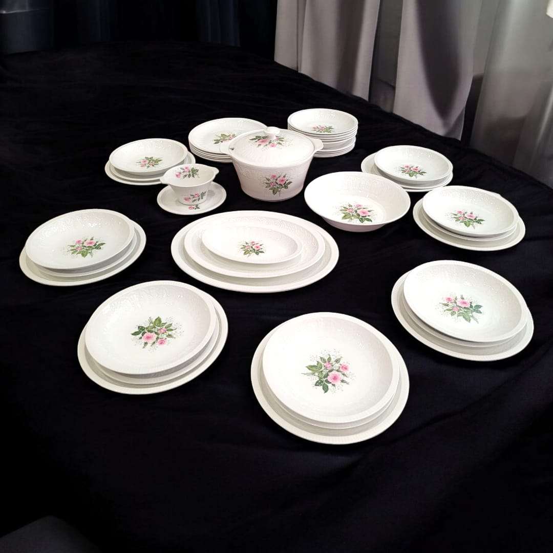 Vajilla Pontesa para 12 comensales - Completa y elegante - Cositas Antiguas – La Guadaña, Anticuarios Online en Jerez , vender antigüedades, muebles antiguos