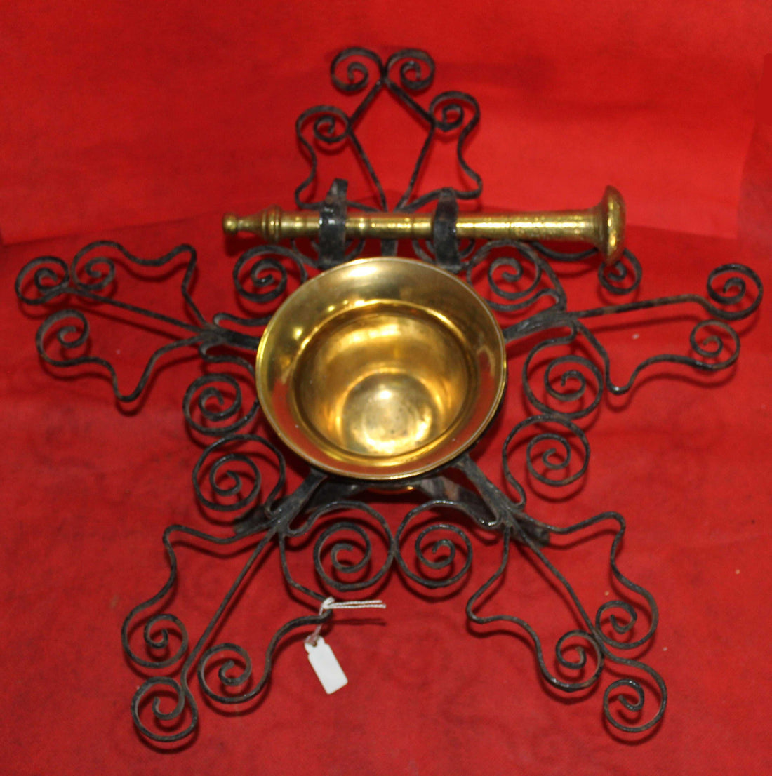 Mortero antiguo con filigranas – Decoración de pared única - Cositas Antiguas – La Guadaña, Anticuarios Online en Jerez , vender antigüedades, muebles antiguos