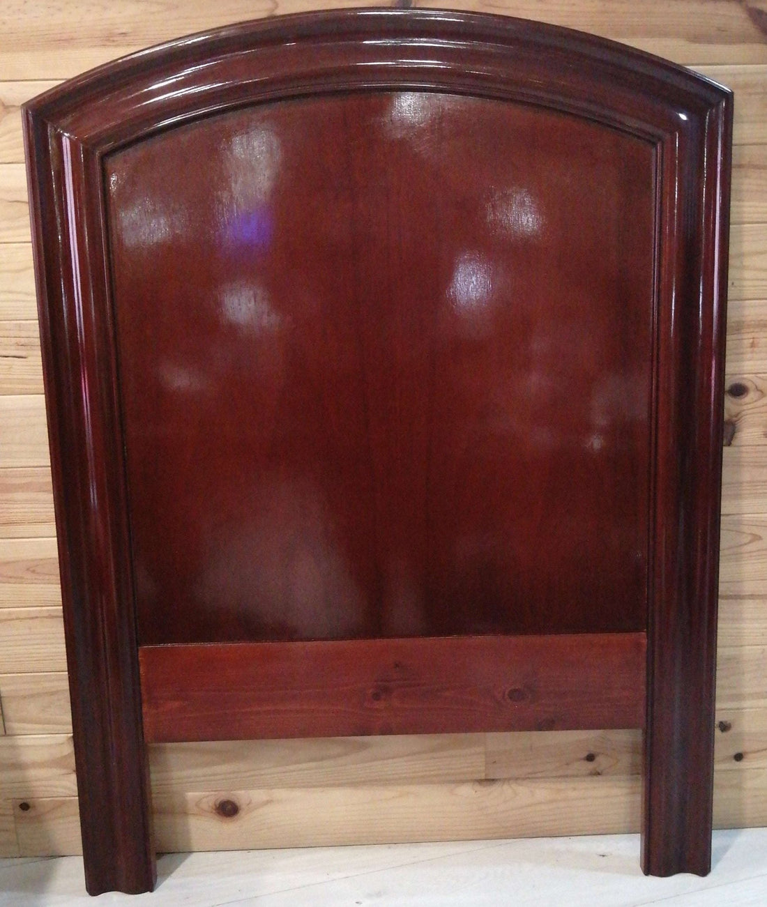 Cabecero de Caoba | Elegancia y Calidad para tu Dormitorio - Cositas Antiguas – La Guadaña, Anticuarios Online en Jerez , vender antigüedades, muebles antiguos