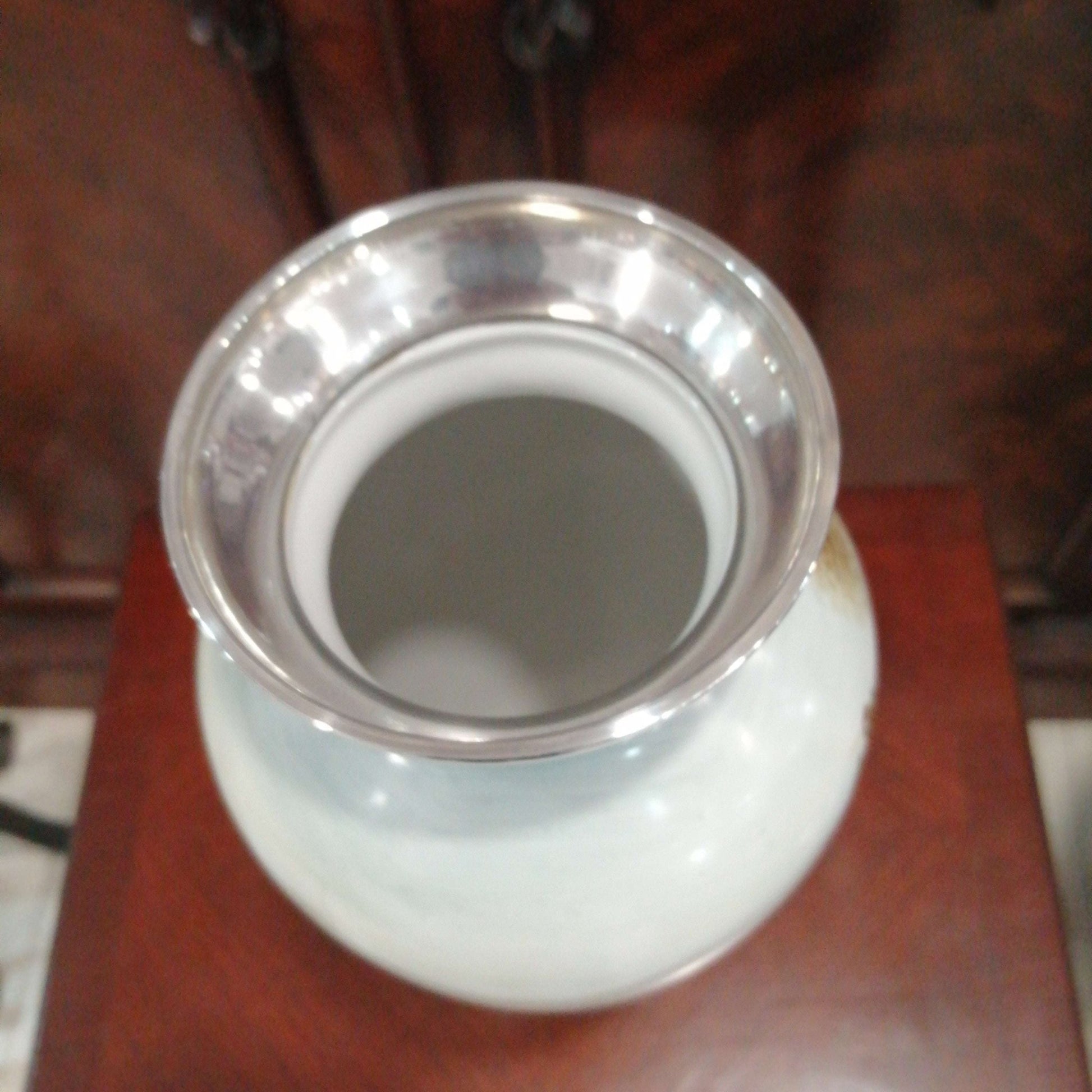 Jarrón de Porcelana Fina con Plata de Ley - Cositas Antiguas – La Guadaña, Anticuarios Online en Jerez , vender antigüedades, muebles antiguos