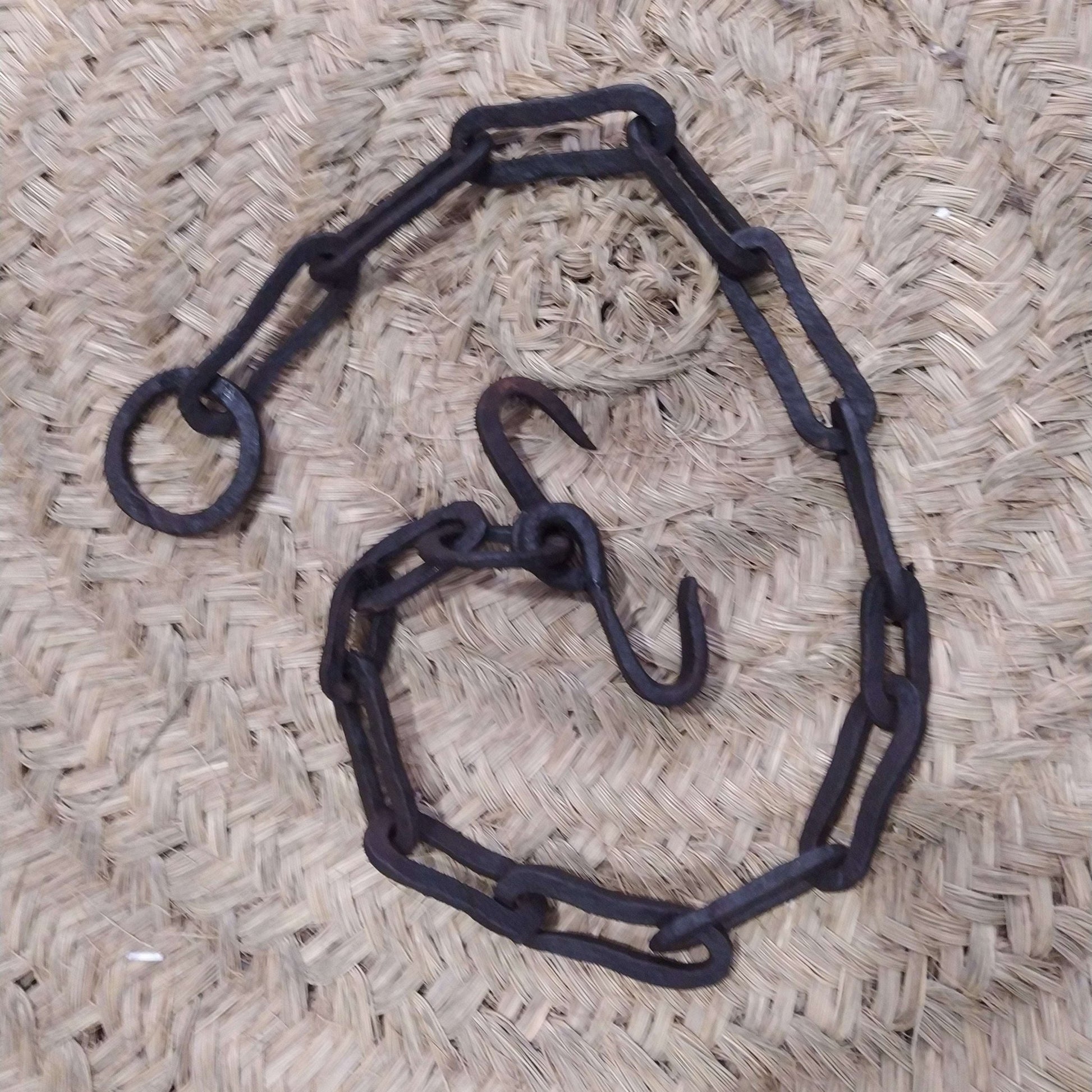 Cadena de hierro para calderos al fuego - Cositas Antiguas – La Guadaña, Anticuarios Online en Jerez , vender antigüedades, muebles antiguos