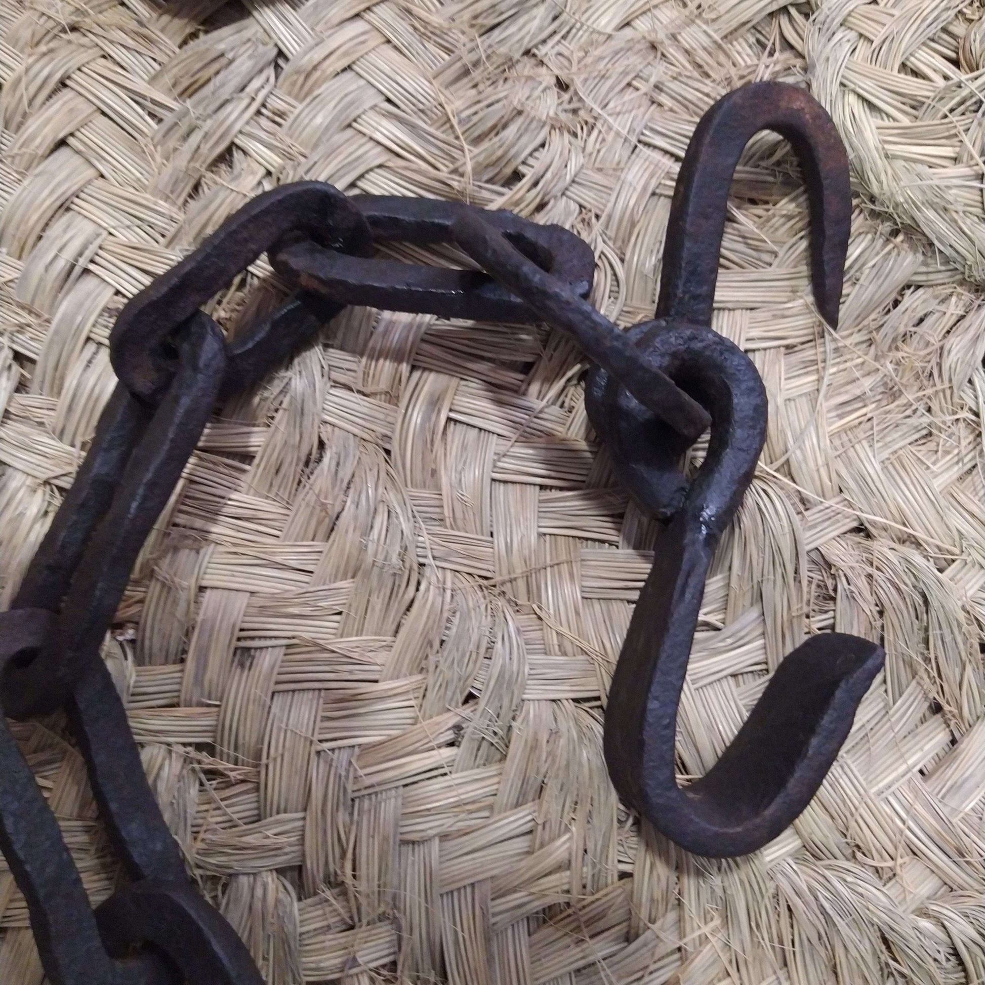 Cadena de hierro para calderos al fuego - Cositas Antiguas – La Guadaña, Anticuarios Online en Jerez , vender antigüedades, muebles antiguos