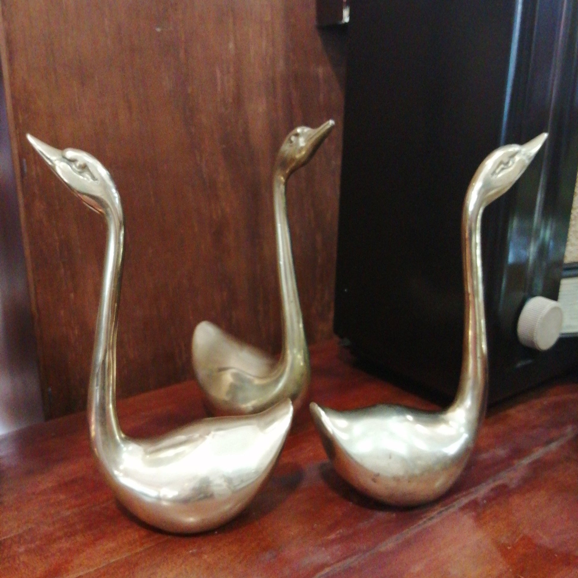 Cisne de metal decorativo – Elegancia y sofisticación vintage - Cositas Antiguas – La Guadaña, Anticuarios Online en Jerez , vender antigüedades, muebles antiguos