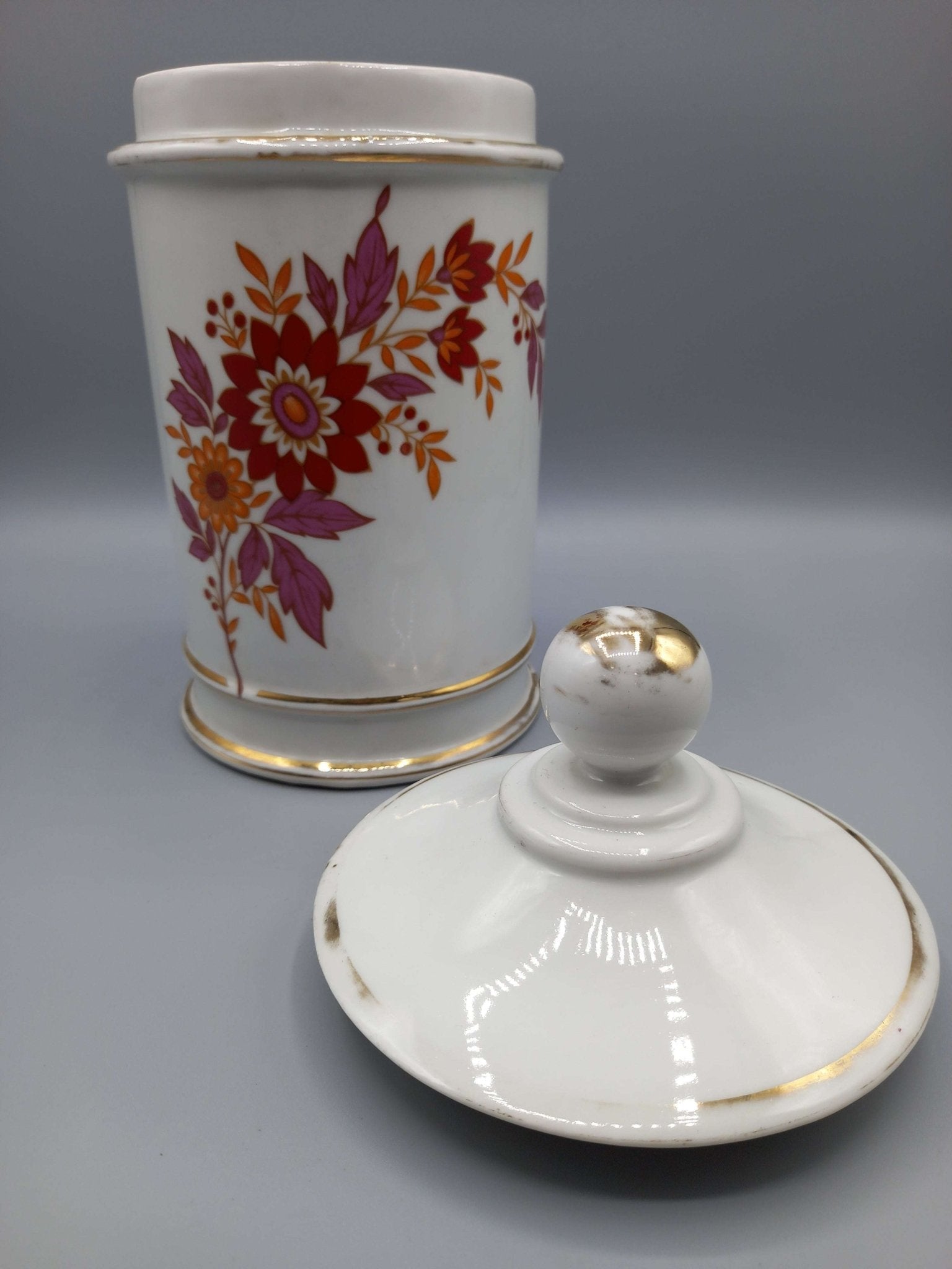 Tarro-Albarelo de Farmacia Antiguo en Porcelana con Decoración Floral - Cositas Antiguas – La Guadaña, Anticuarios Online en Jerez , vender antigüedades, muebles antiguos