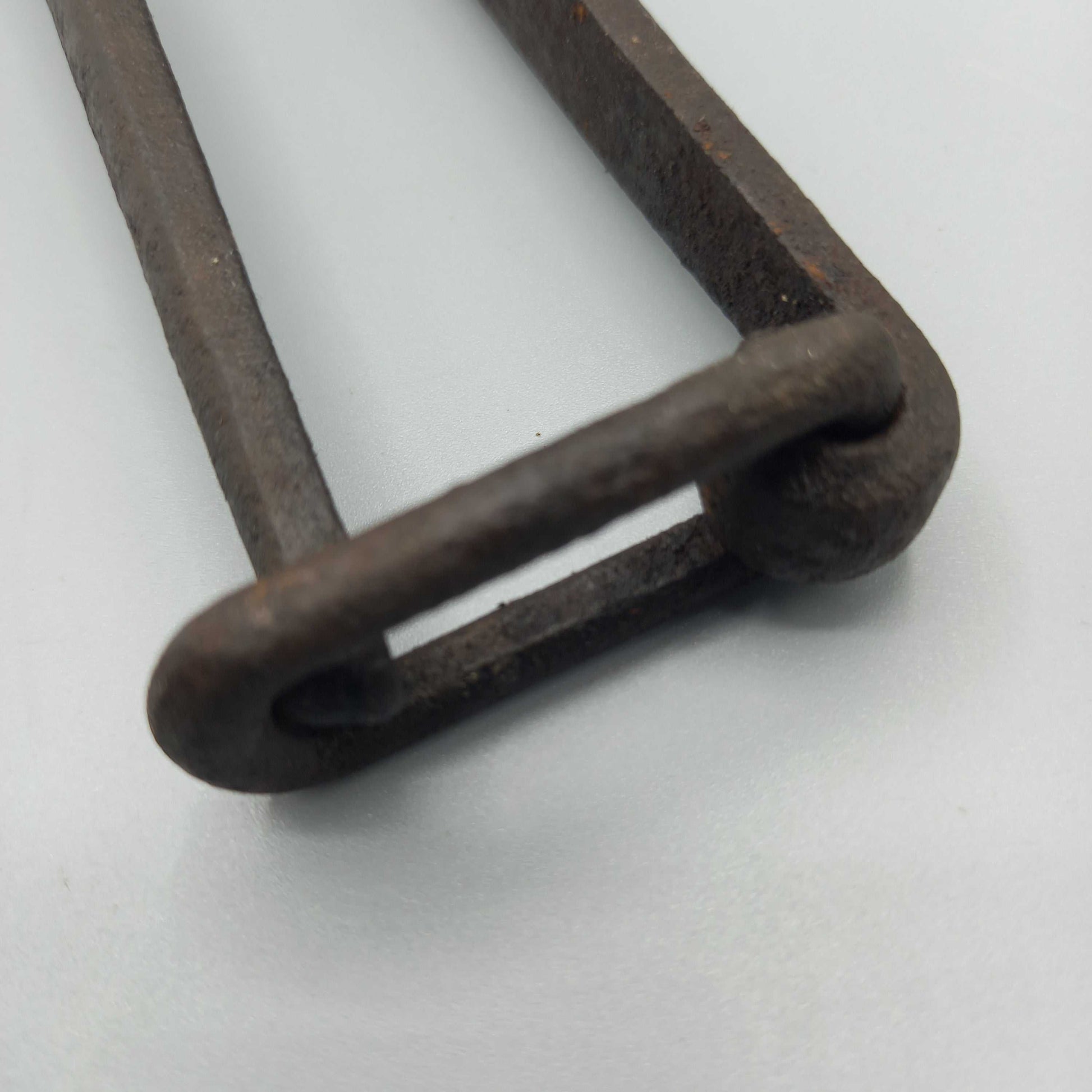 Alicate/mordaza con seguro antiguo de alta calidad - Cositas Antiguas – La Guadaña, Anticuarios Online en Jerez , vender antigüedades, muebles antiguos