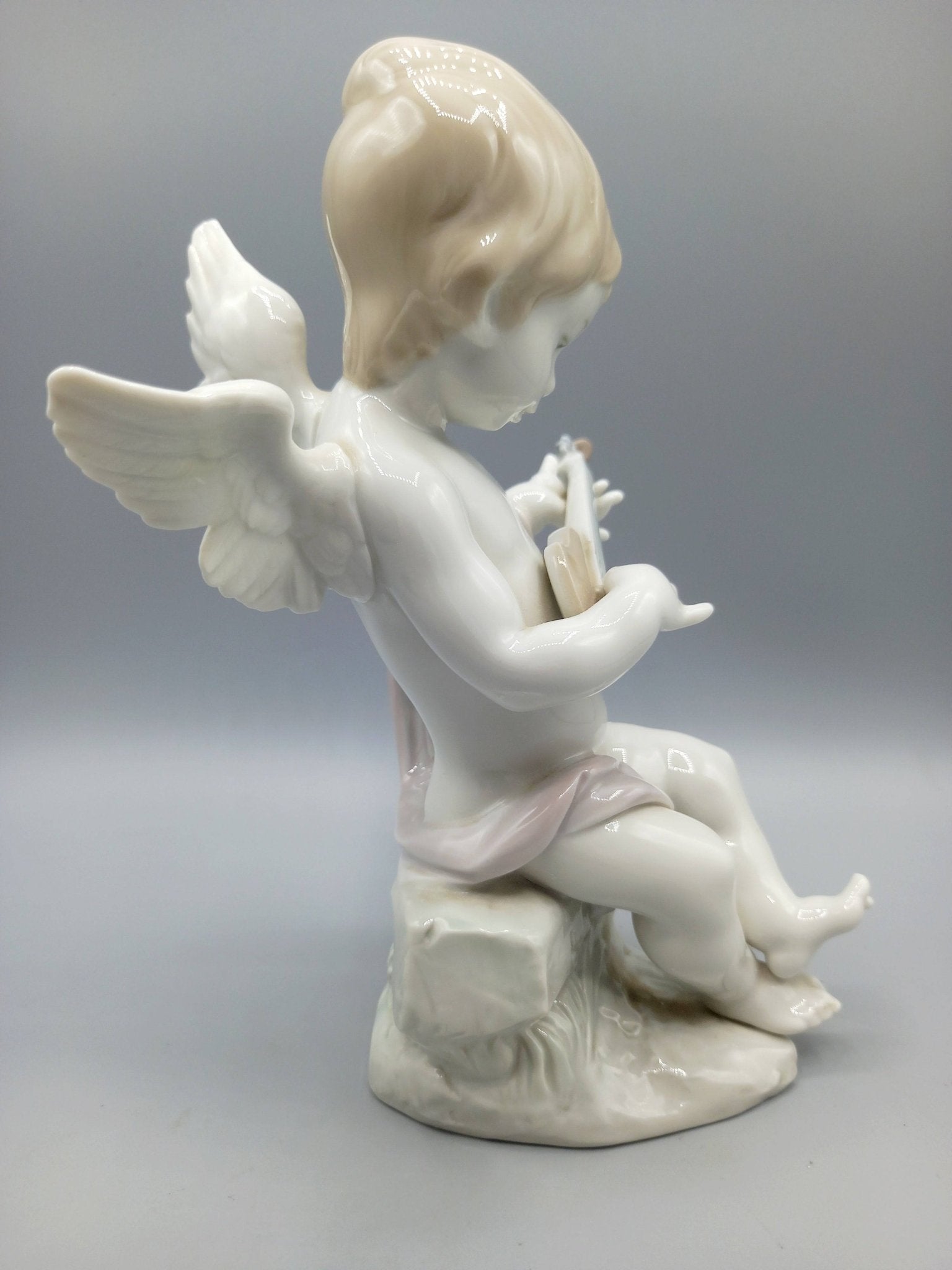 Figura Lladró Ángel con laúd | Fulgencio García 1987 - Cositas Antiguas – La Guadaña, Anticuarios Online en Jerez , vender antigüedades, muebles antiguos