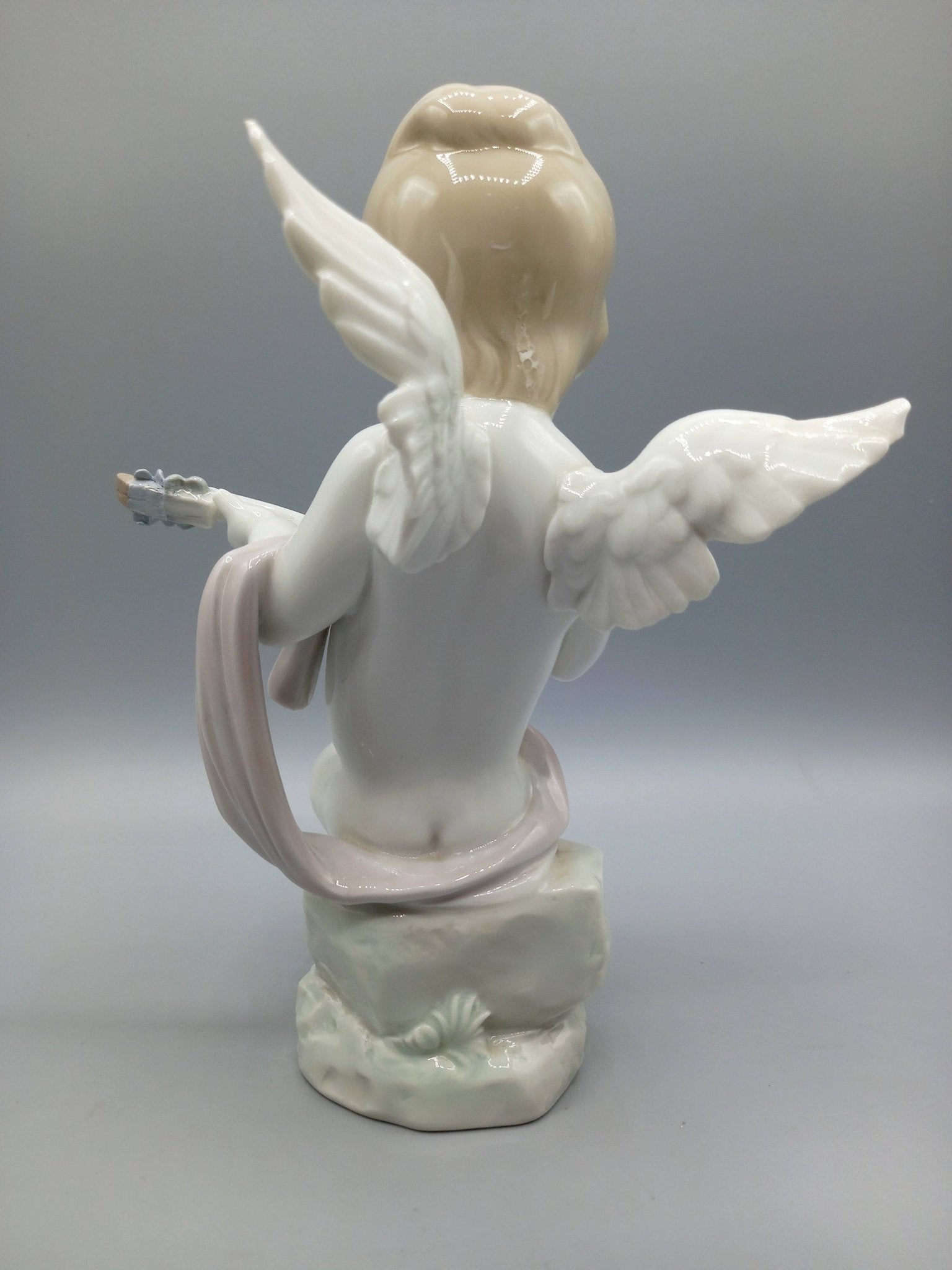 Figura Lladró Ángel con laúd | Fulgencio García 1987 - Cositas Antiguas – La Guadaña, Anticuarios Online en Jerez , vender antigüedades, muebles antiguos