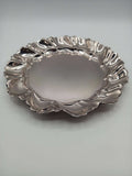 Elegante plato de metal plateado, calidad y estilo refinado - Cositas Antiguas – La Guadaña, Anticuarios Online en Jerez , vender antigüedades, muebles antiguos