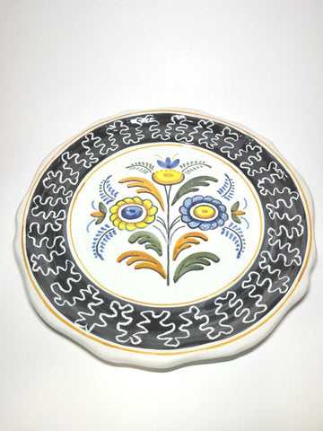 Plato de cerámica de Talavera pintado a mano, calidad artesanal - Cositas Antiguas – La Guadaña, Anticuarios Online en Jerez , vender antigüedades, muebles antiguos