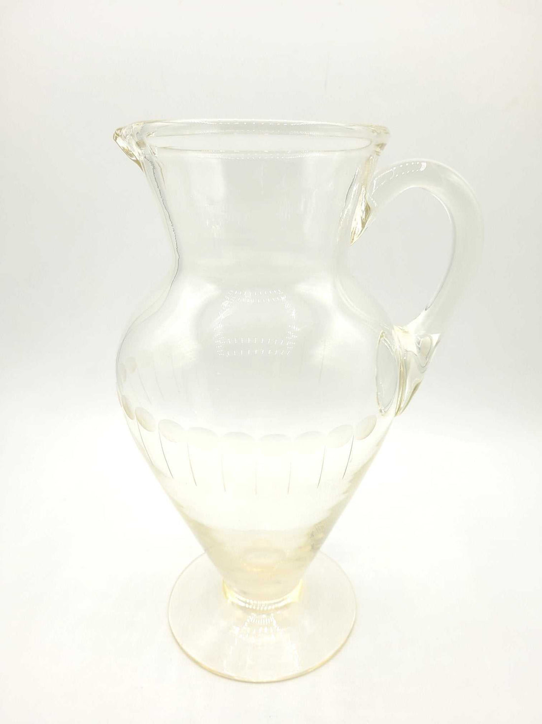 Jarra de Cristal Tallado Elegante y Vintage - Calidad Premium - Cositas Antiguas – La Guadaña, Anticuarios Online en Jerez , vender antigüedades, muebles antiguos