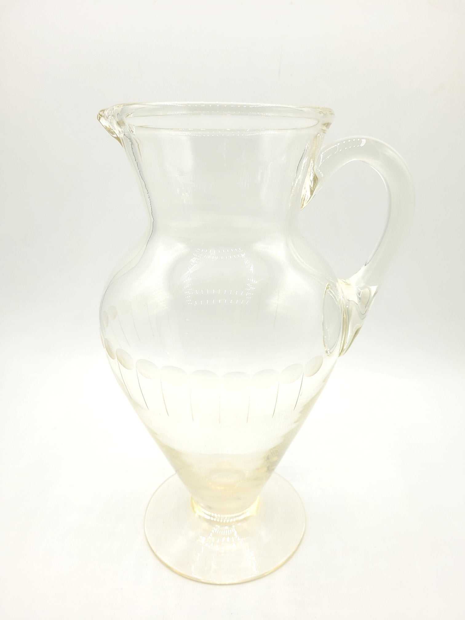 Jarra de Cristal Tallado Elegante y Vintage - Calidad Premium - Cositas Antiguas – La Guadaña, Anticuarios Online en Jerez , vender antigüedades, muebles antiguos