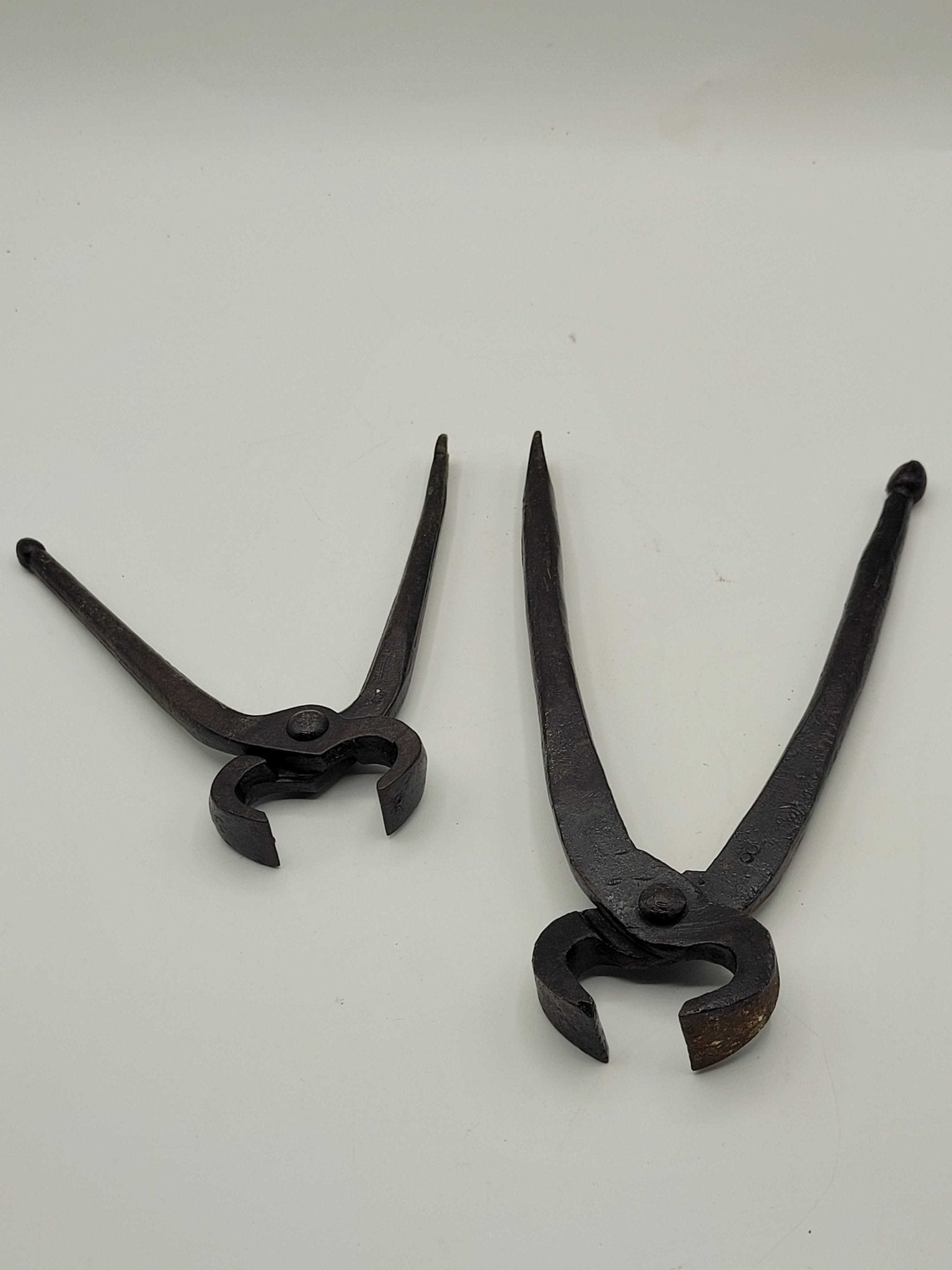 Tenazas de Carpintero para Quitar Clavos – Alta Calidad - Cositas Antiguas – La Guadaña, Anticuarios Online en Jerez , vender antigüedades, muebles antiguos