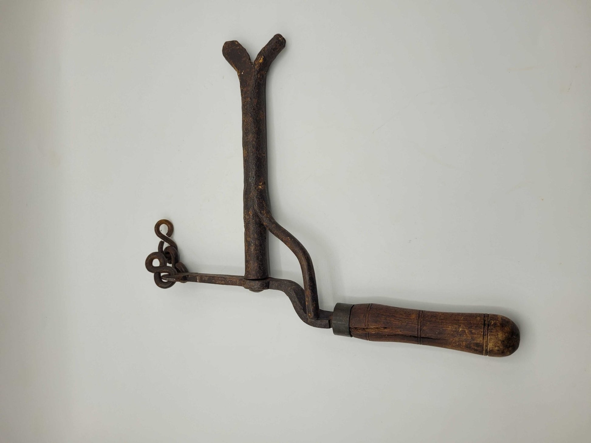 Maneta antigua de cancela, perfecta para apertura remota - Cositas Antiguas – La Guadaña, Anticuarios Online en Jerez , vender antigüedades, muebles antiguos