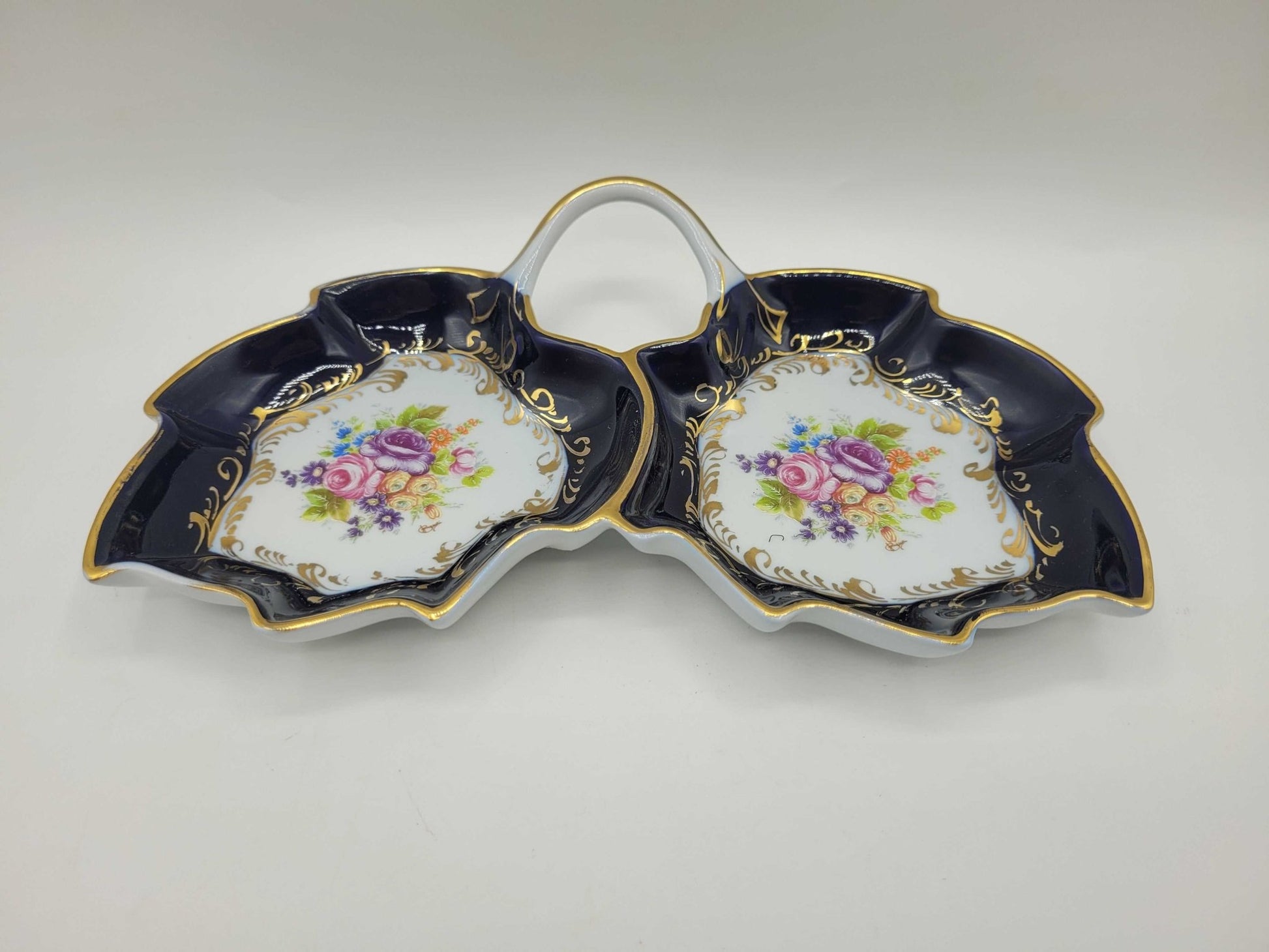 Exquisita Entremesera de Porcelana Limoges Hecha a Mano - Cositas Antiguas – La Guadaña, Anticuarios Online en Jerez , vender antigüedades, muebles antiguos