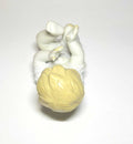 Niño en porcelana de Biscuit – Elegancia y detalle - Cositas Antiguas – La Guadaña, Anticuarios Online en Jerez , vender antigüedades, muebles antiguos