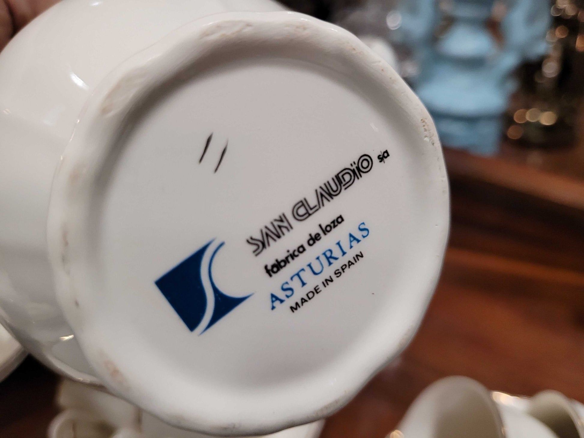 Juego de Café San Claudio en Porcelana Española, Elegancia y Estilo - Cositas Antiguas – La Guadaña, Anticuarios Online en Jerez , vender antigüedades, muebles antiguos