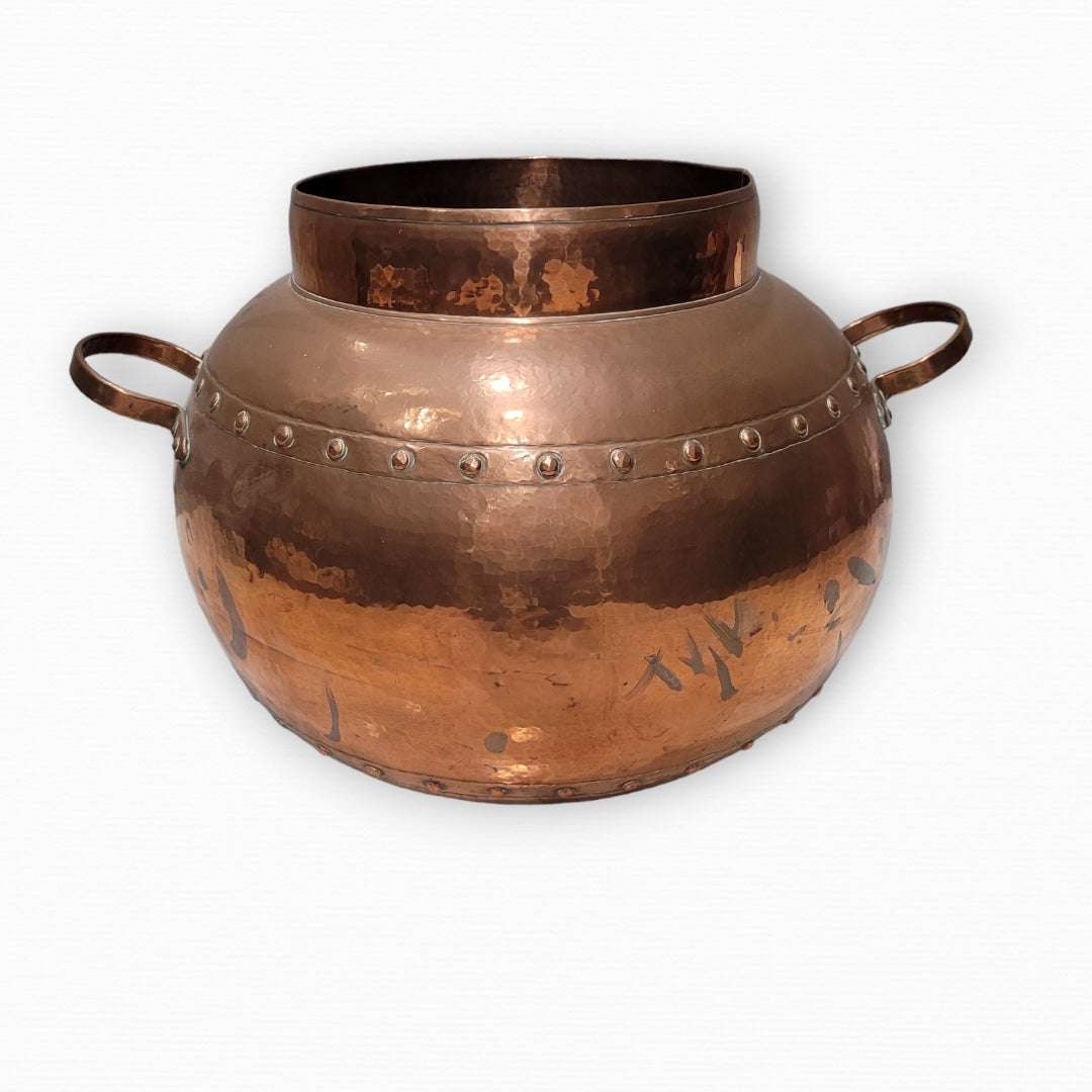 Gran Macetero de Cobre Remachado - Para Hogares con Encanto - Cositas Antiguas – La Guadaña, Anticuarios Online en Jerez , vender antigüedades, muebles antiguos