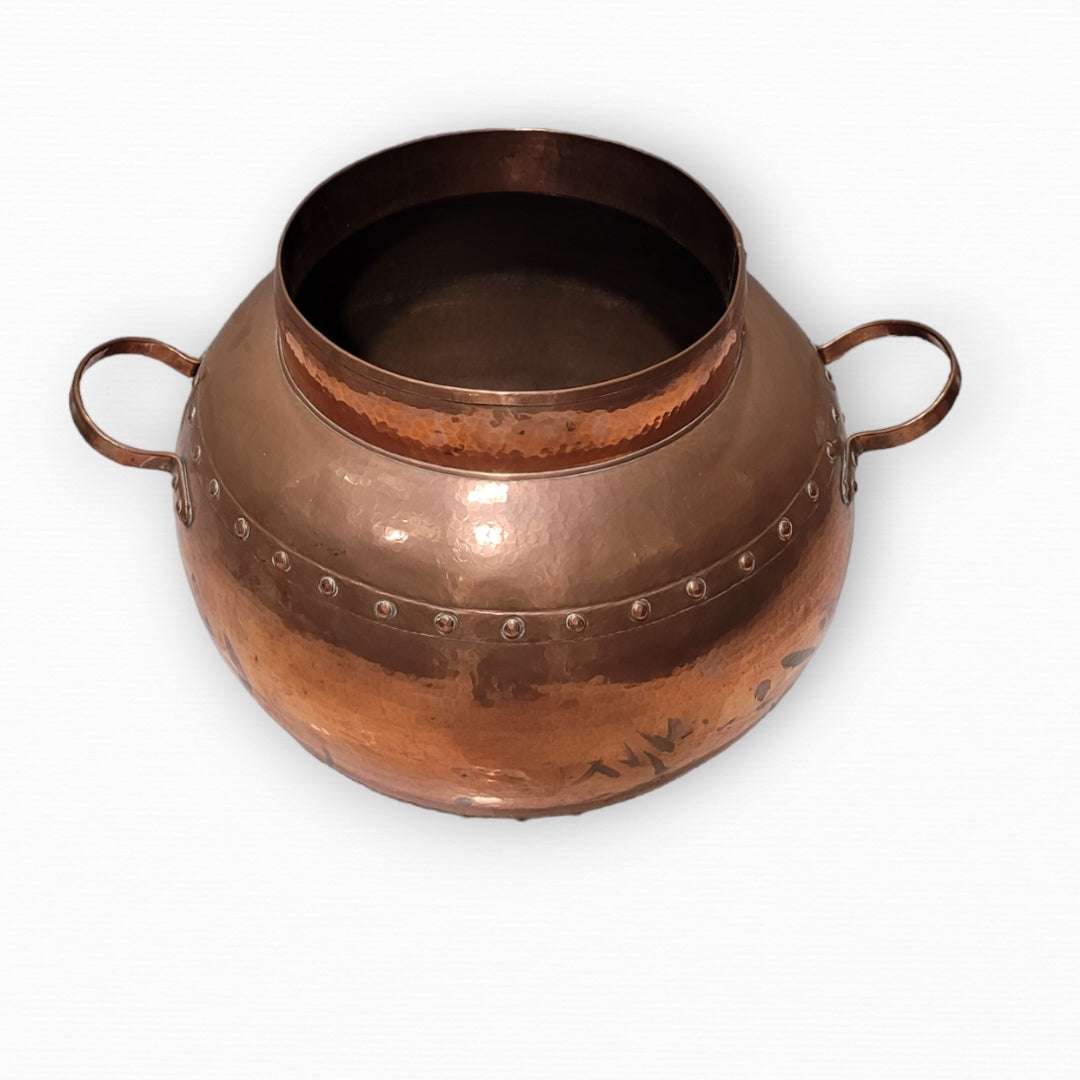 Gran Macetero de Cobre Remachado - Para Hogares con Encanto - Cositas Antiguas – La Guadaña, Anticuarios Online en Jerez , vender antigüedades, muebles antiguos